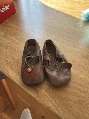 Vintage baby shoes - baby,