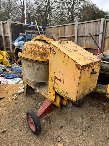 Cement mixer with diesel - cement,