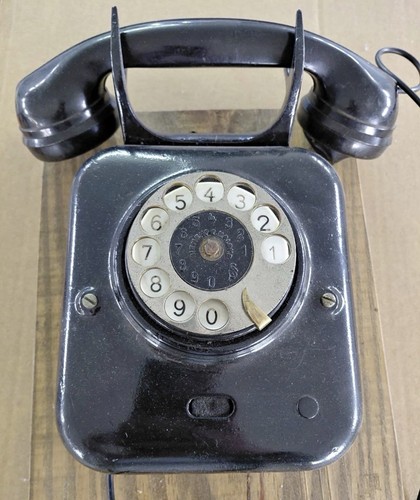 Vintage black siemens bakelite - black,
