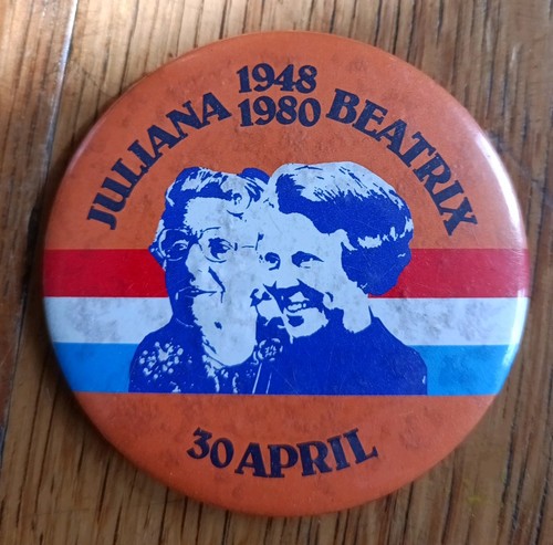Vintage netherlands metal pin - metal,