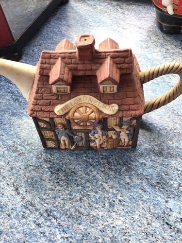 Lord nelson cottage teapot - nelson,