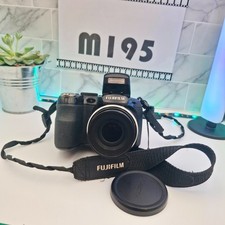 Fujifilm FinePix S1730 Digital