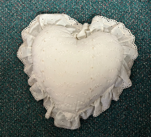 Heart shape ivory - heart, eyelet