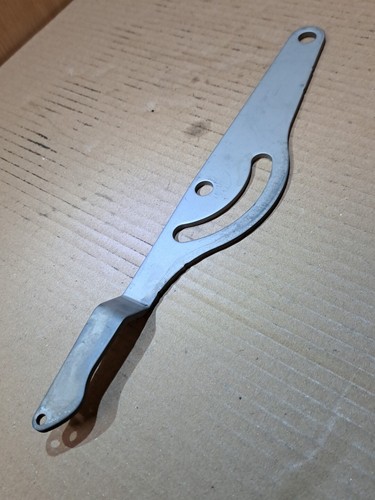 Link plate for - plate, makita