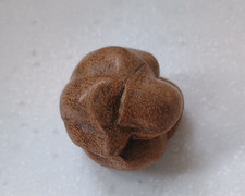 VINTAGE NETSUKE JAPAN - PRAYING MONK IN CARVED WOOD