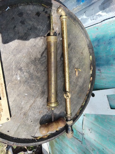 Vintage brass grease - brass, and