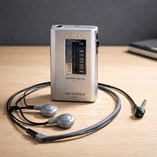 vintage Aiwa CR-LA5 is a