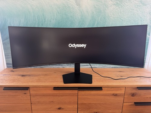 Samsung odyssey 49in curved - g9,