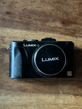 Panasonic Lumix DMC-LX5 – 10MP CCD f/2.0 Leica Lens w/charger in original box