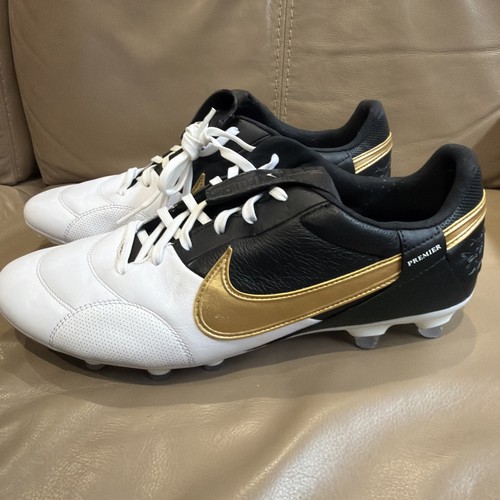Nike premier iii uk9 p - premier, #p
