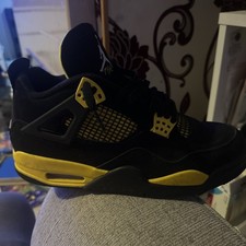 Size 8.5 - Jordan 4 Retro Mid Thunder with box fantastic condition 