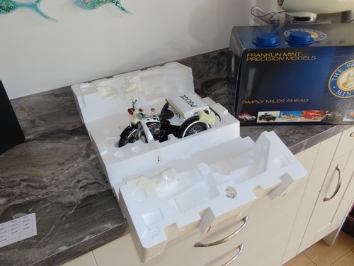 Cb66 franklin mint 10 - mint, scale