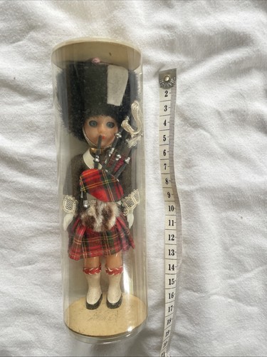 Vintage scottish bagpiper - vintage,
