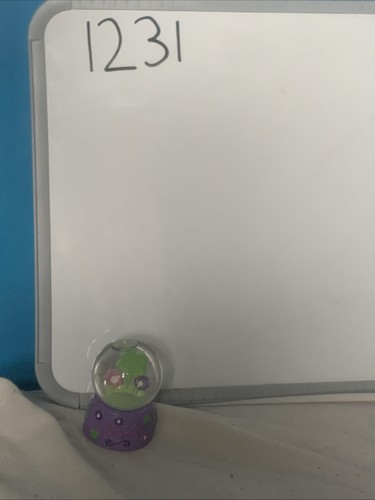 Good luck snow globe - good,