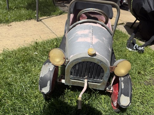 Metal pedal car brum style - brum,