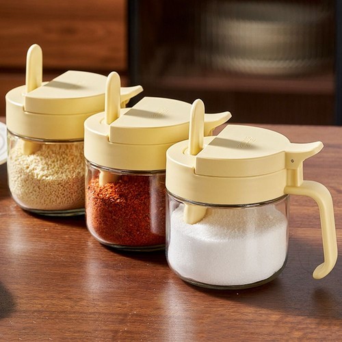 With spoon airtight salt - with,