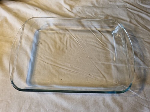 Vintage clear pyrex glass - clear,