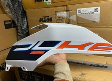 FOR KTM Duke 125 Tank Side
