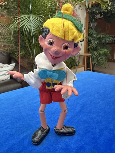 Pelham puppet 1962 pinocchio - pelham,