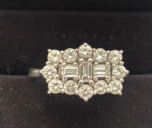 Stuuning 18ct white gold - stuuning,