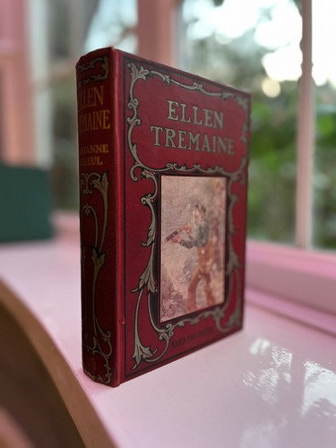 Ellen tremaine marianne - by,