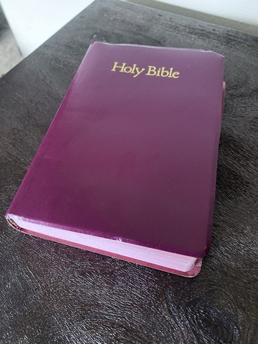 Red holy bible king - red, james