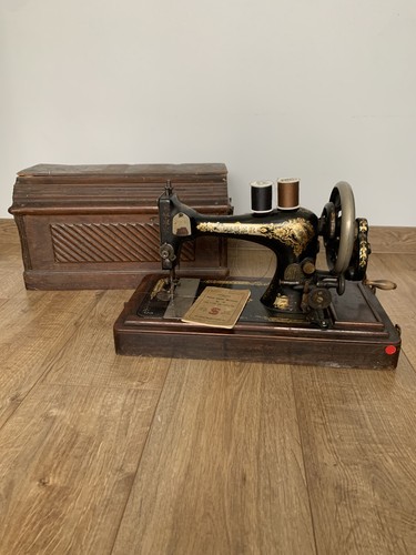 Vintage singer sewing machine - vintage,