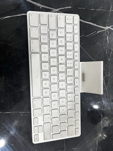 Genuine apple ipad keyboard - apple,
