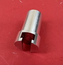 Cassese Underpinner Holder For