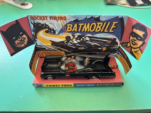 Corgi toys 267 batmobile - toys,