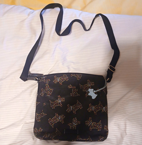 Radley london black crossbody - london,