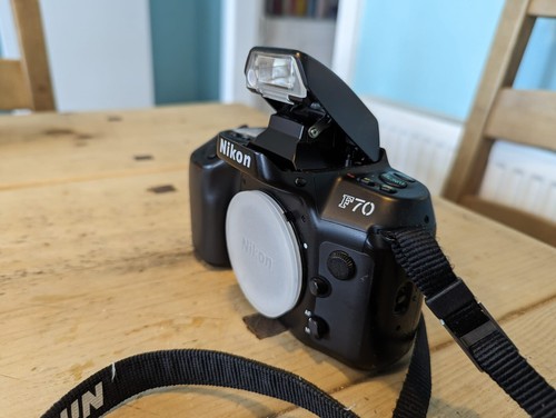 Nikon f70 film slr - film,