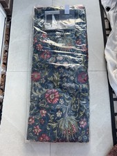 Branded Betsy pencil pleat