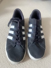 Boys/men's navy adidas casual