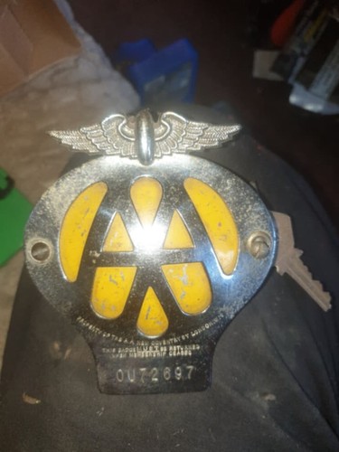 Vintage members car badge - aa,