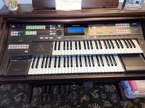 Technics playing organ with - technics,