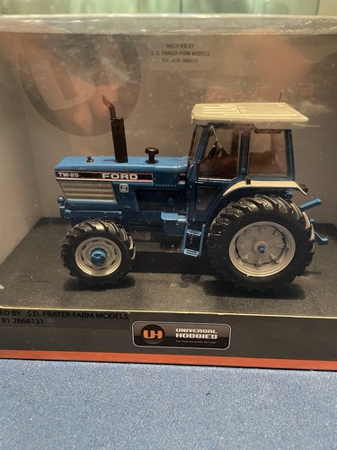 Universal hobbies ford - 1/32,