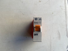 40A Wylex old plug-in MCB fuse with screw and base