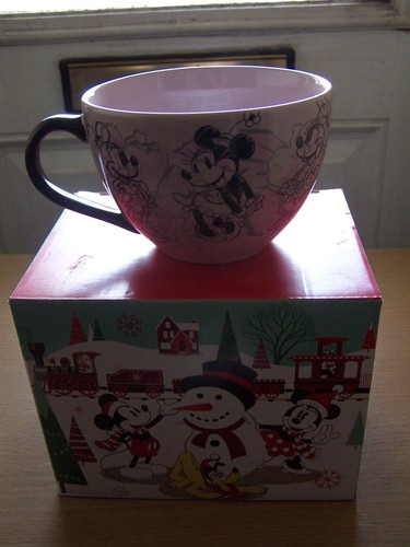 Disney store sketch art minnie - disney,