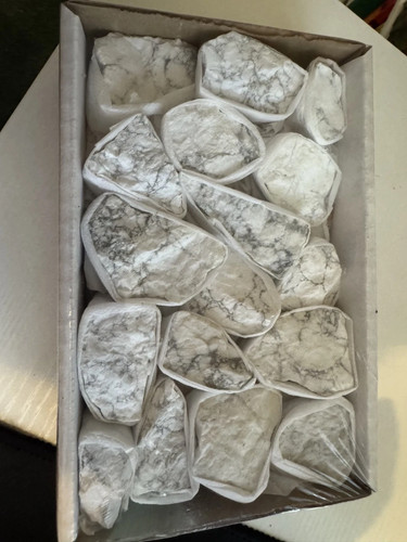 Bulk natural howlite large - howlite,