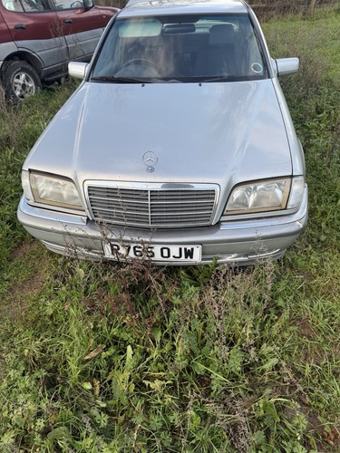 Mercedes w202 class 250 - mercedes,