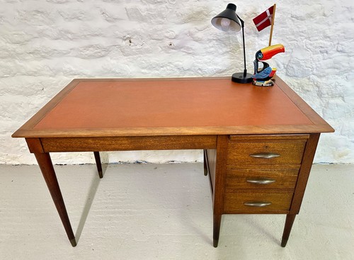 Rare mid century - century, modern