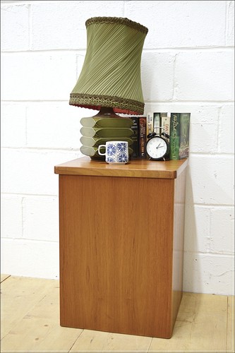 Vintage blanket box - blanket,