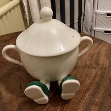 Vintage 1970s Walking Ware