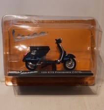 Diecast model Vespa 125 ET3 Primavera Scooter 1:18