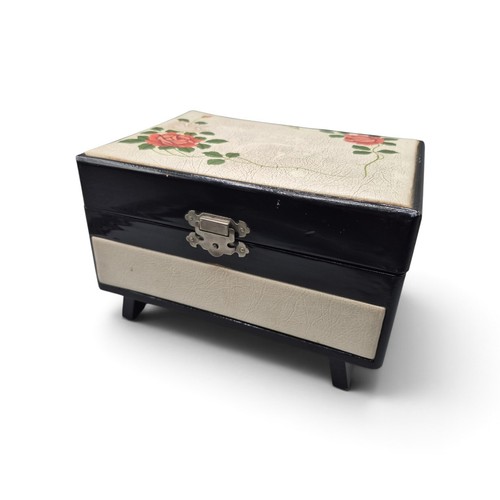Vintage musical jewellery box - jewellery,