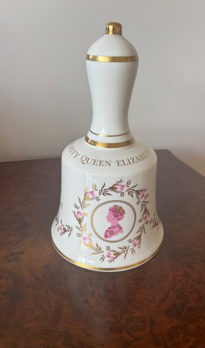 Her majesty queen elizabeth - majesty,