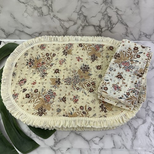 Vintage 80s quilted placemats - quilted,