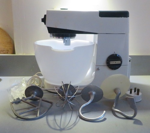 Working kenwood chef a701a - working,