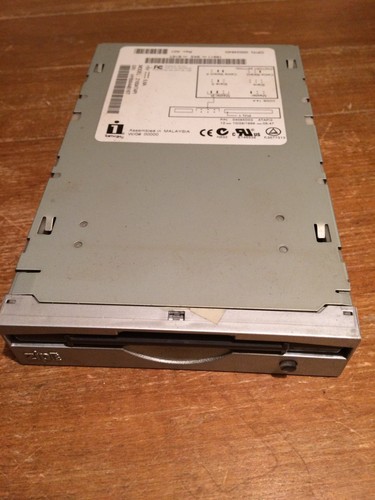 Iomega zip 100mb internal - 100mb,